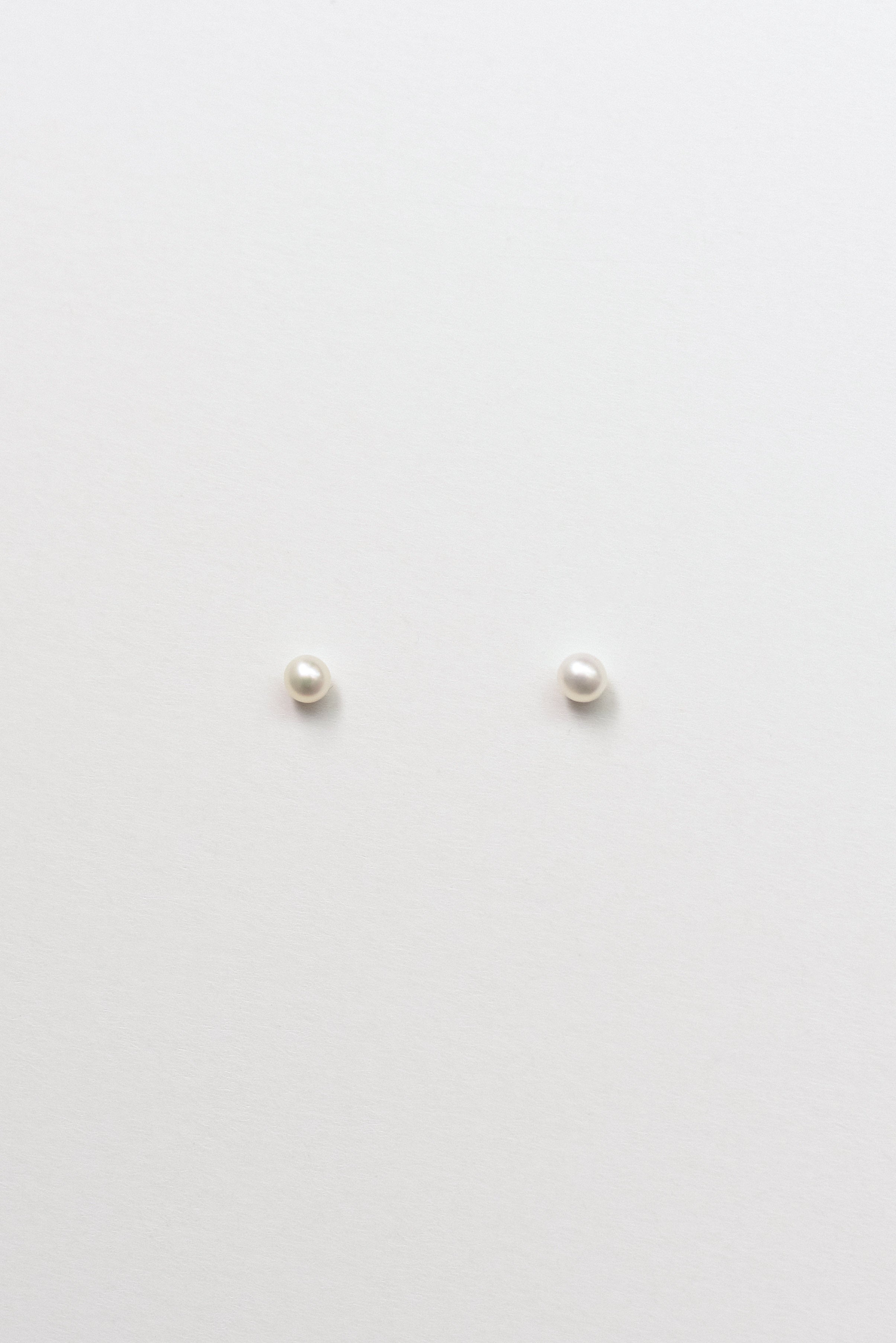 Classic Aida Mini Studs