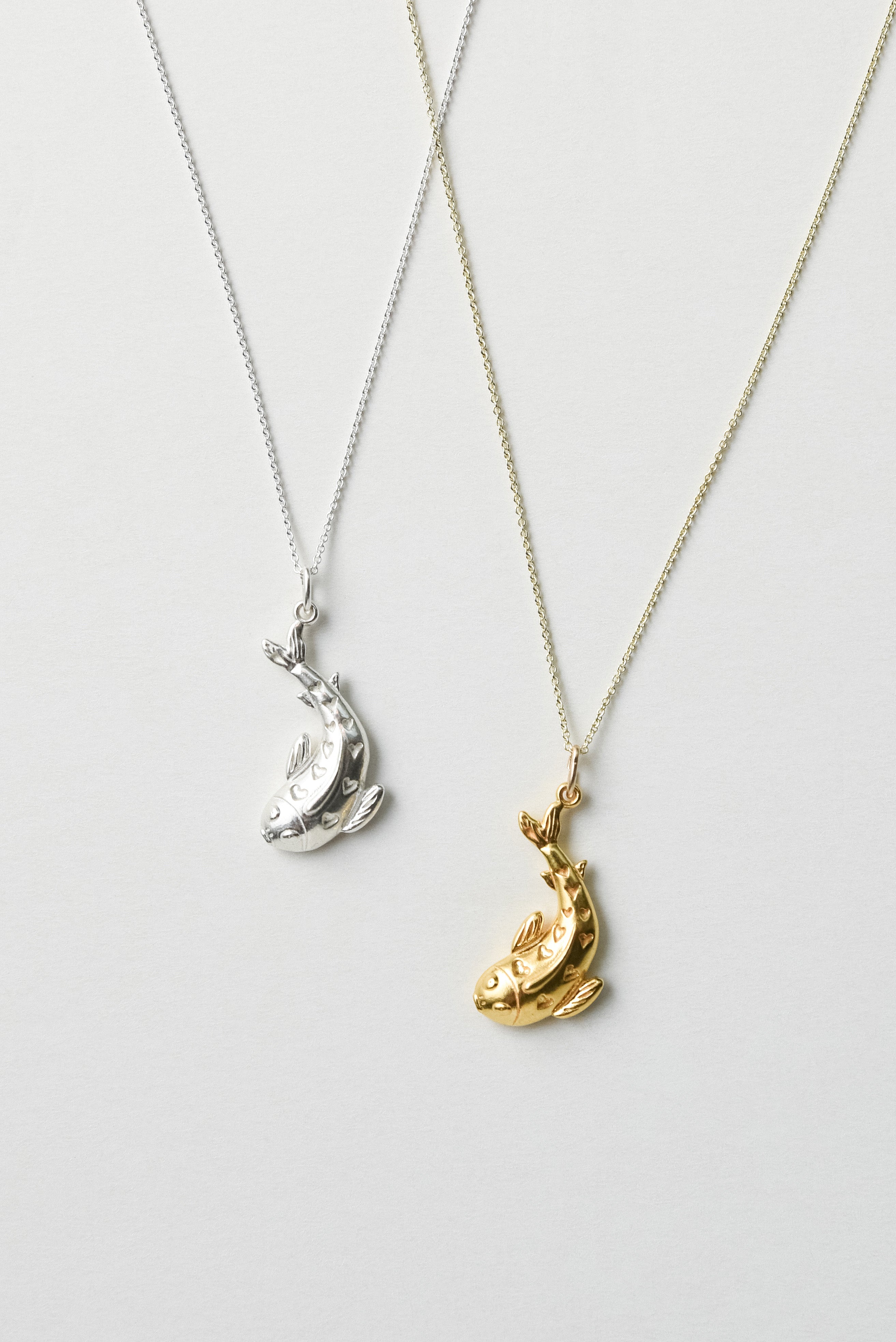 Aida x Dora Dalila Cheffi Kissing Fish Amulet