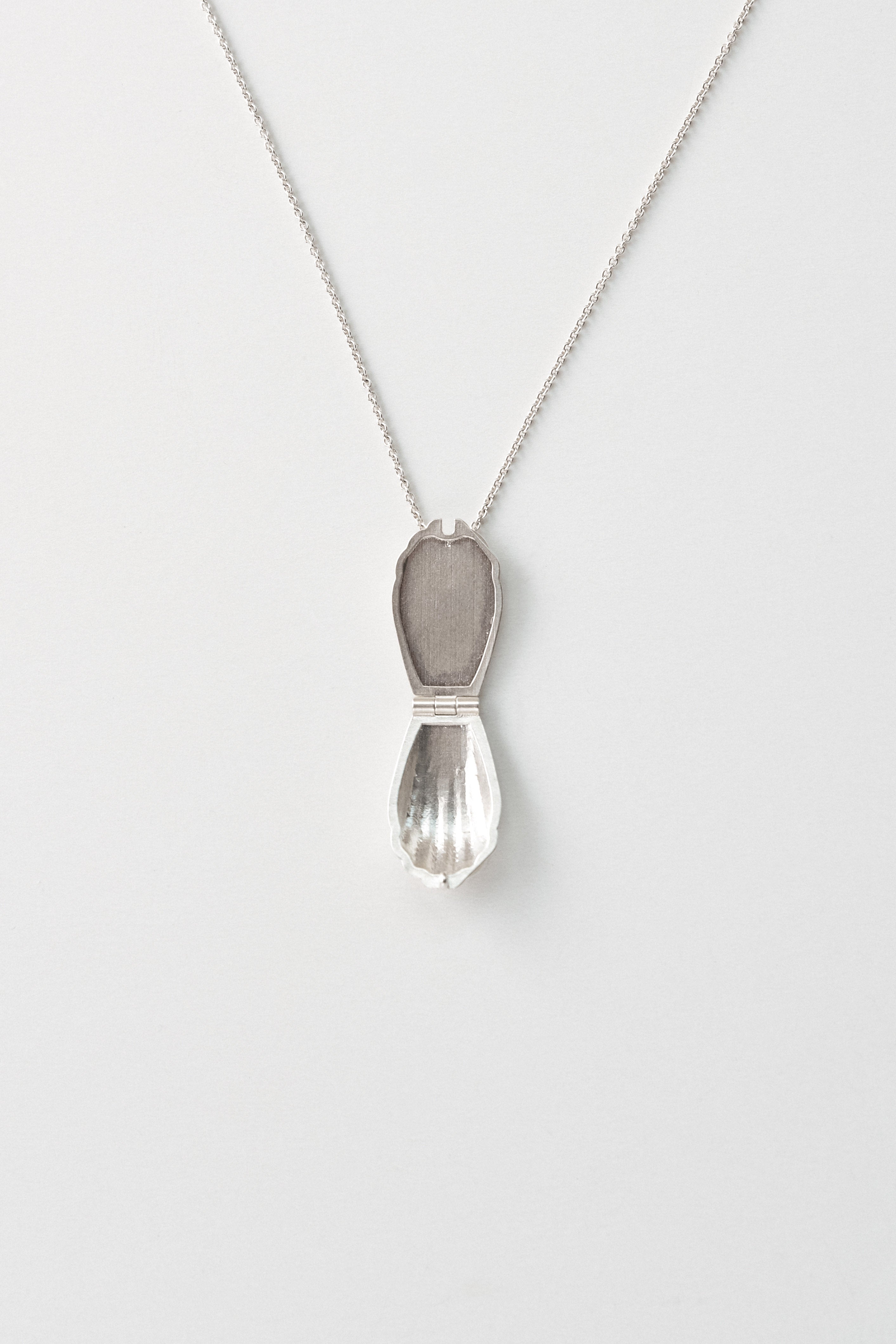 Madeleine Photo Locket Silver