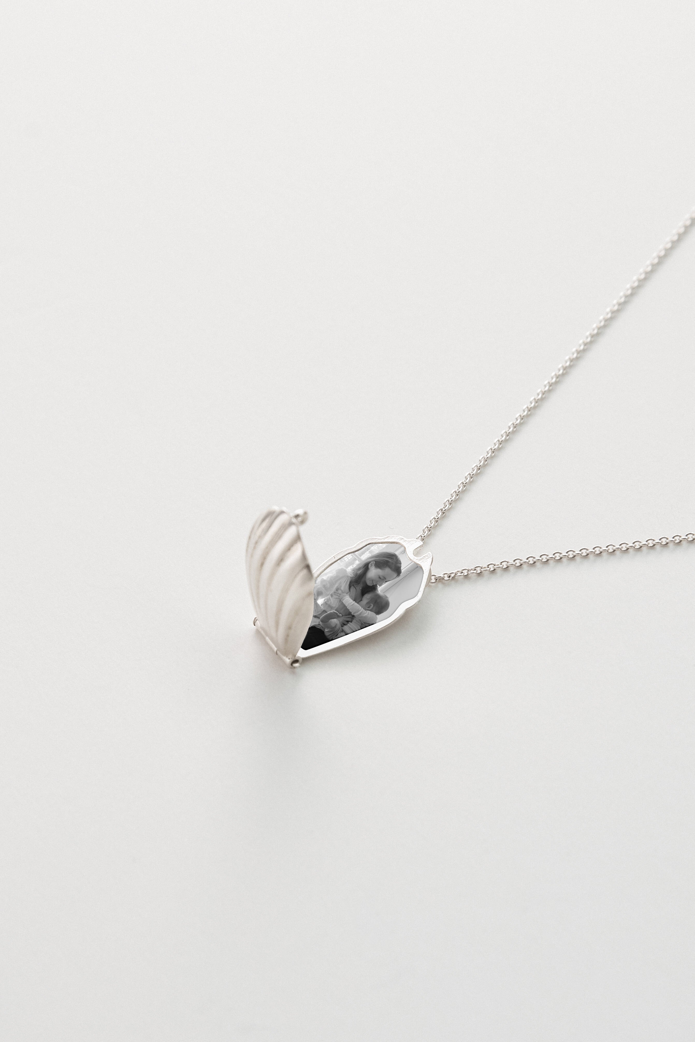 Madeleine Photo Locket Silver