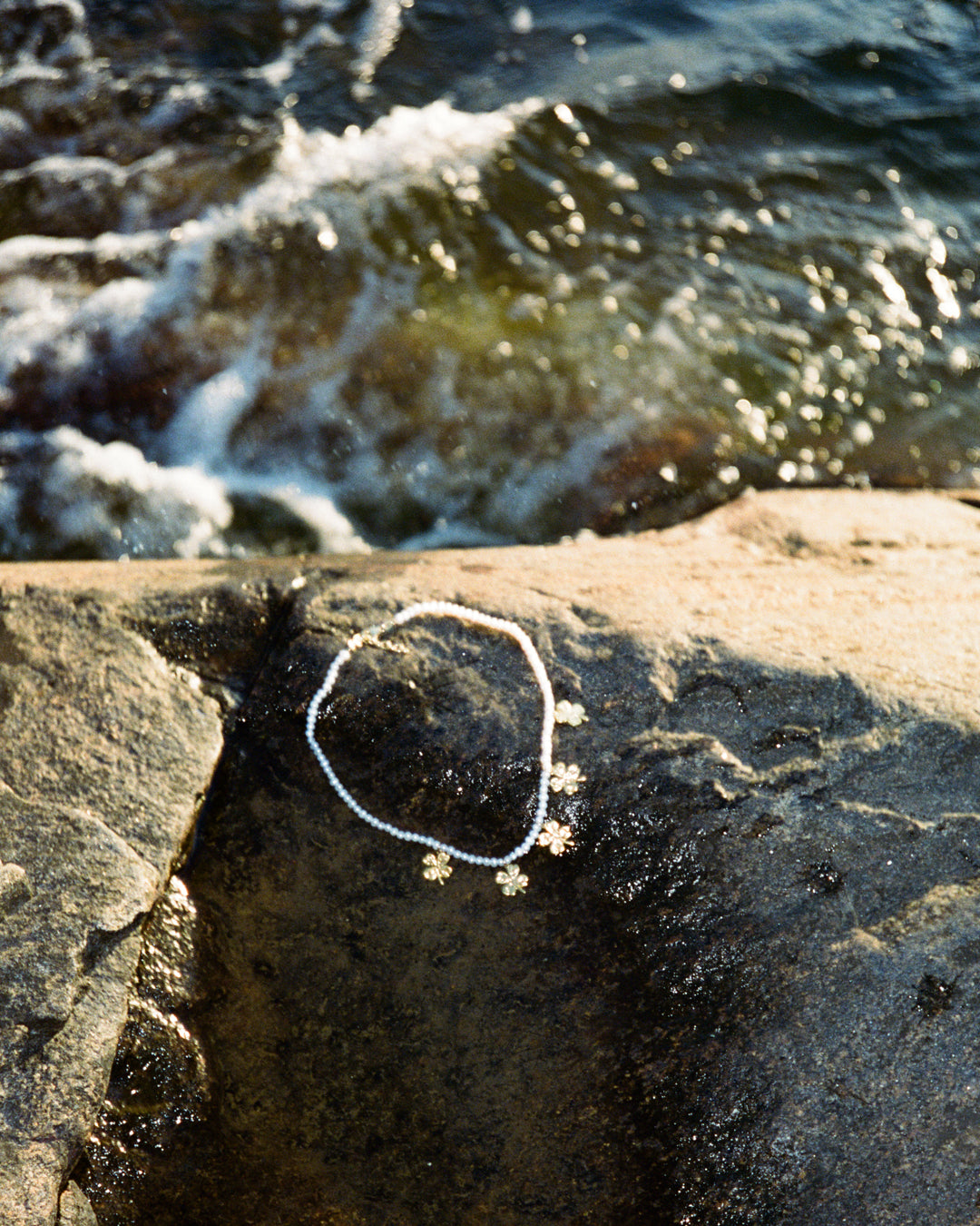 Pearls with AIDA Amulets