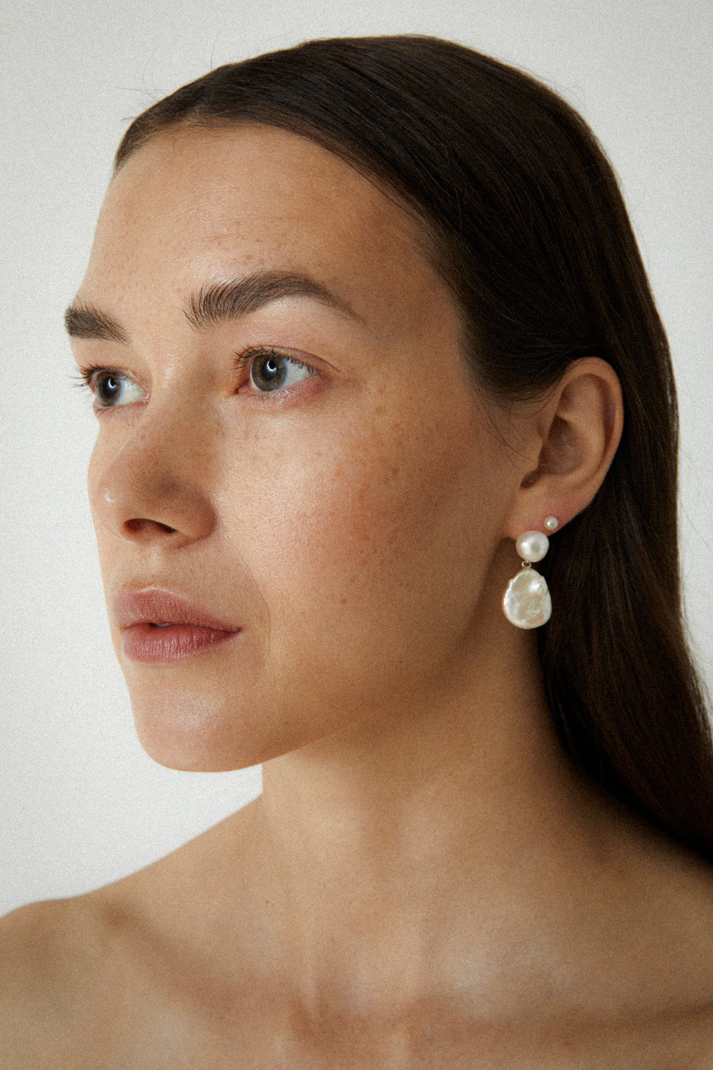 •LOLA• gold dangle earrings main image 1