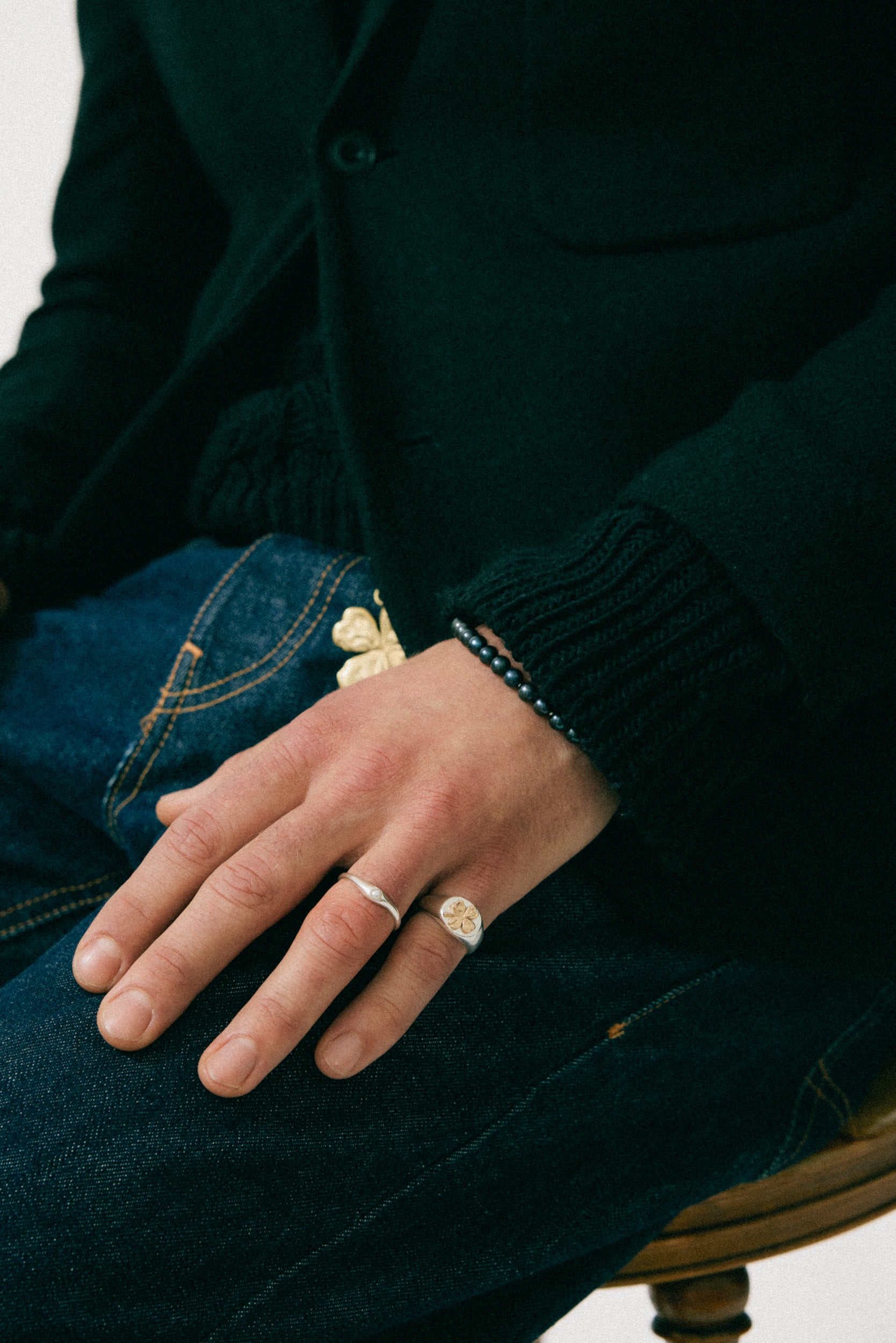 Aida Signet Ring with Lucky Clover