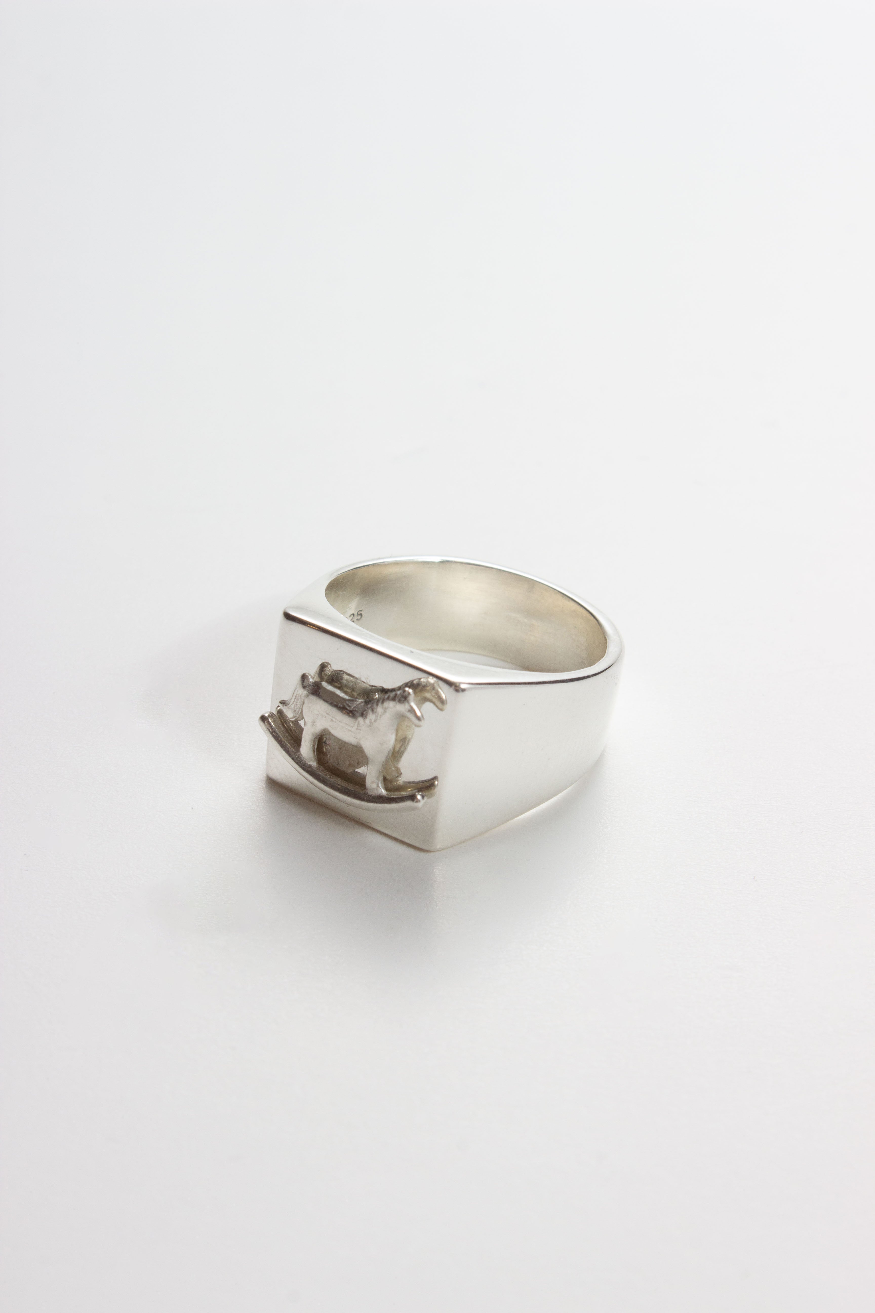 Aida Signet Ring with Rocking Horse
