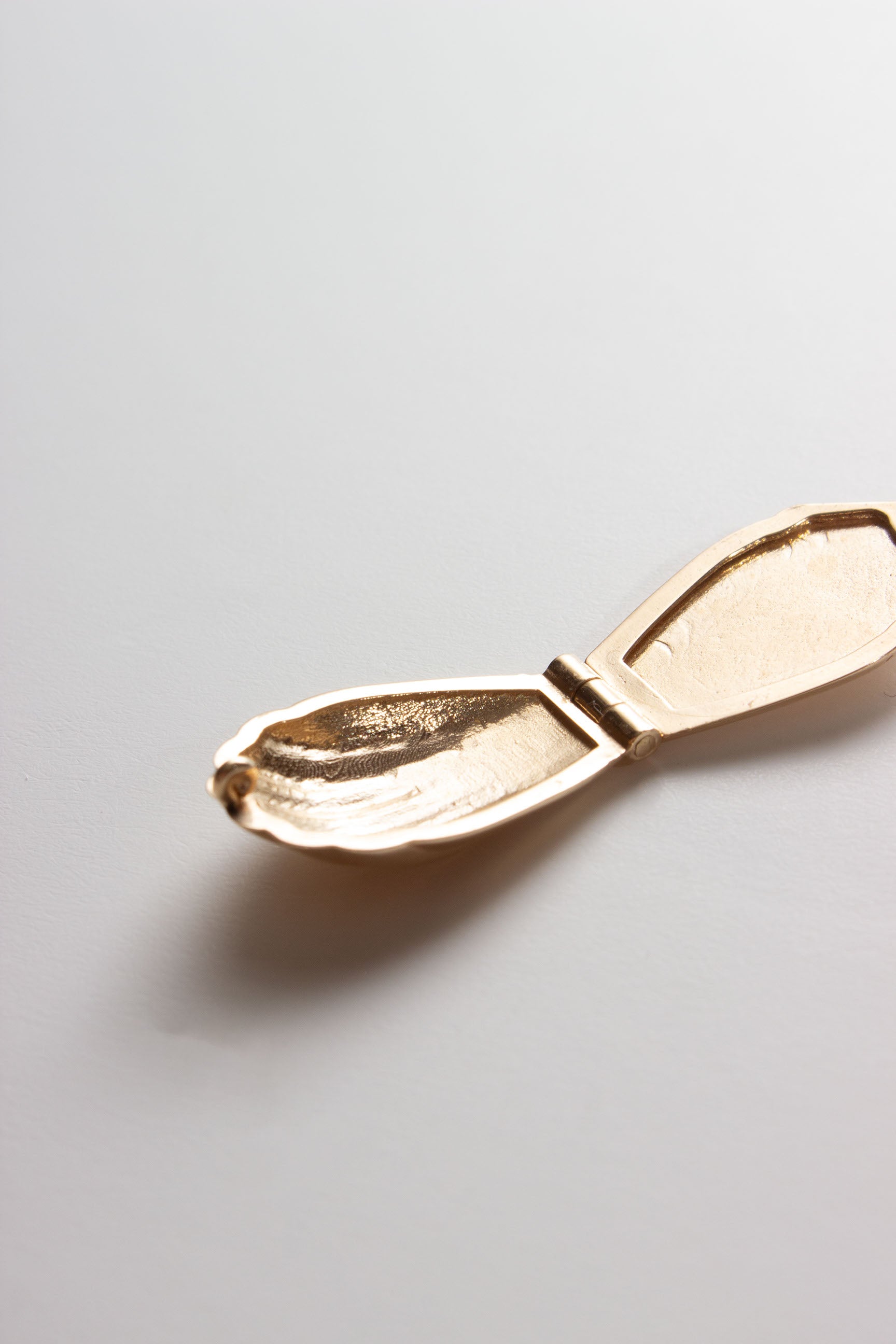 Madeleine Photo Locket 14K Gold