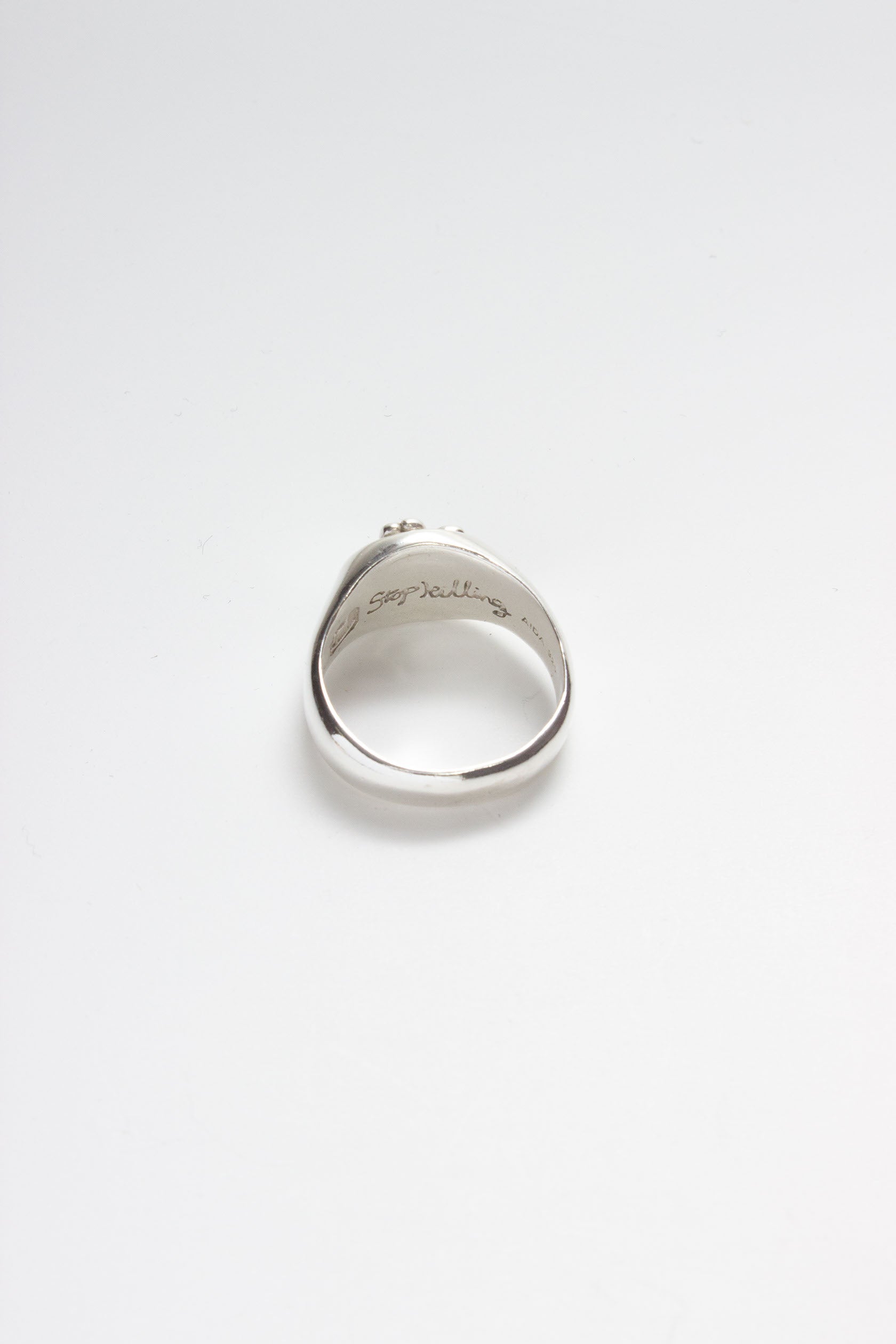 Aida Signet Ring with Lucky Clover