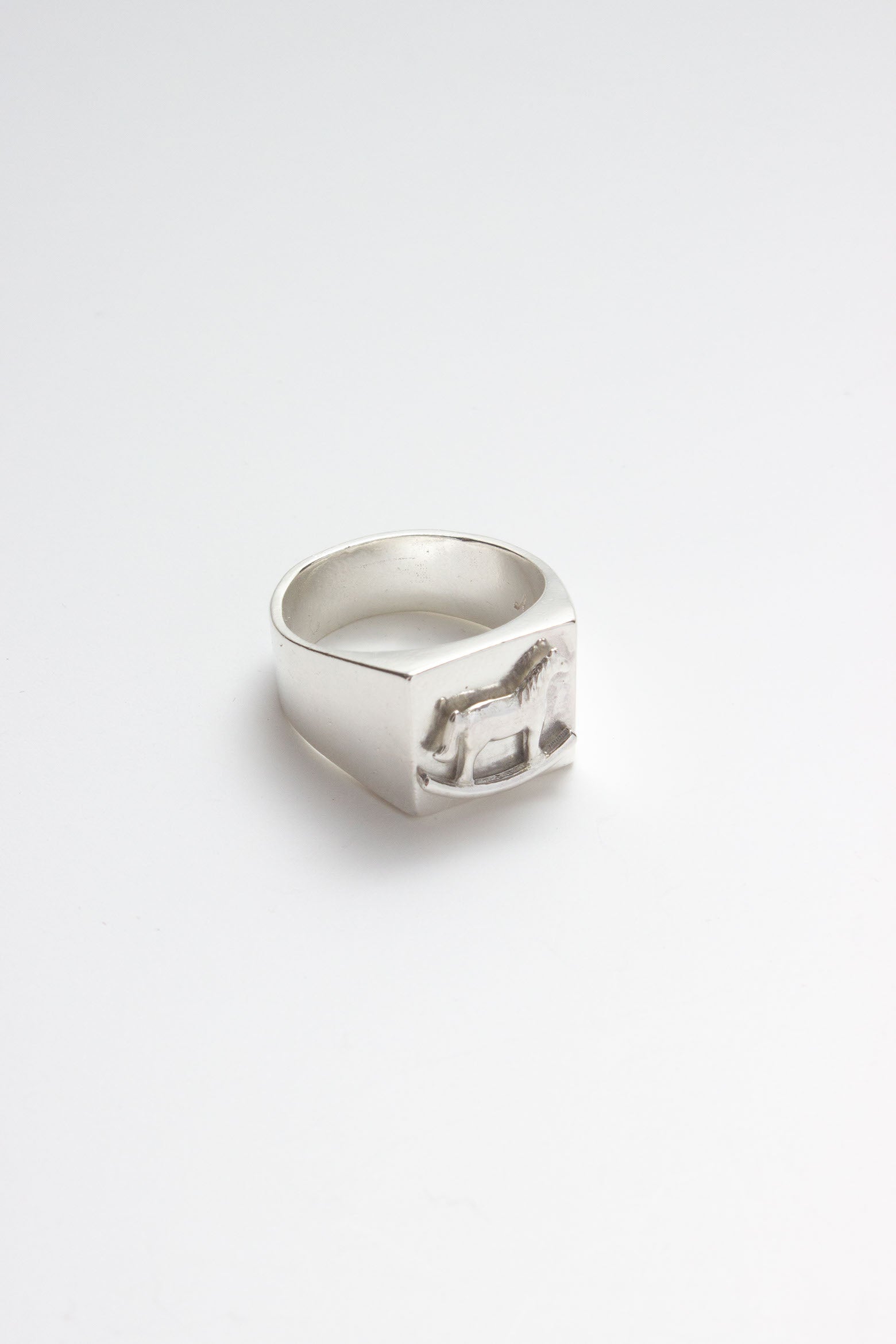 Aida Signet Ring with Rocking Horse