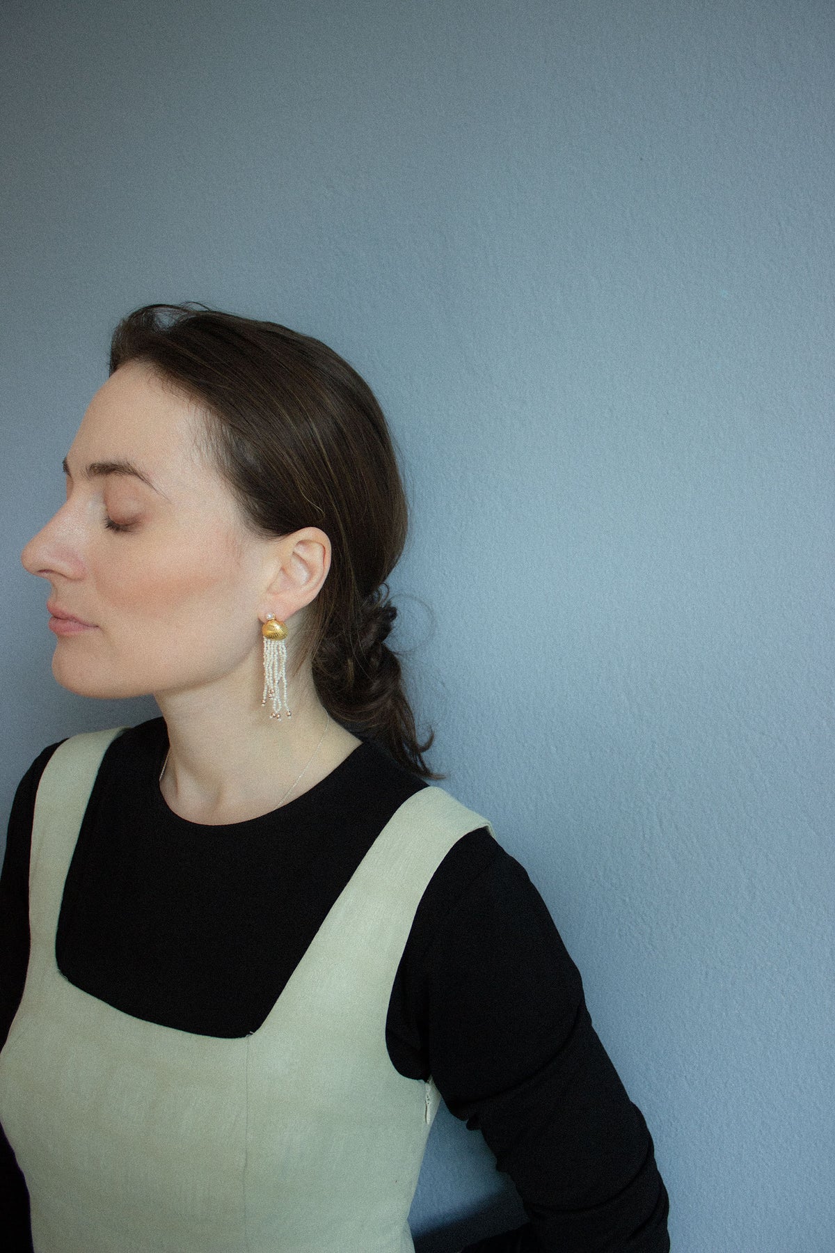 Archive Sale Earrings 12 (Seashell with tiny pearls)