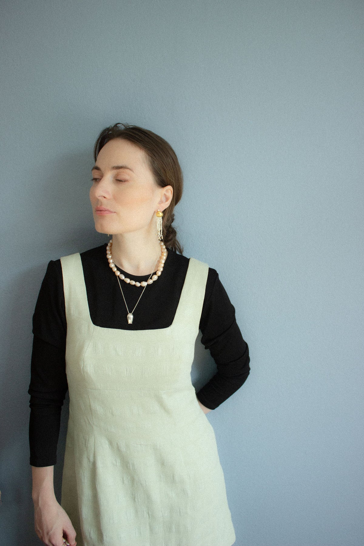 Archive Sale Earrings 12 (Seashell with tiny pearls)