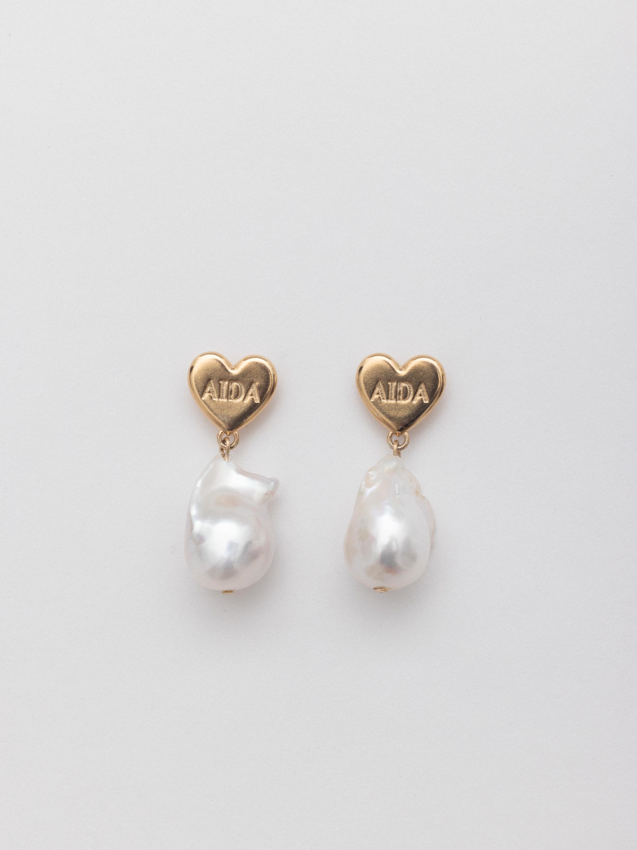 aida impact heart pearl drop earrings gold