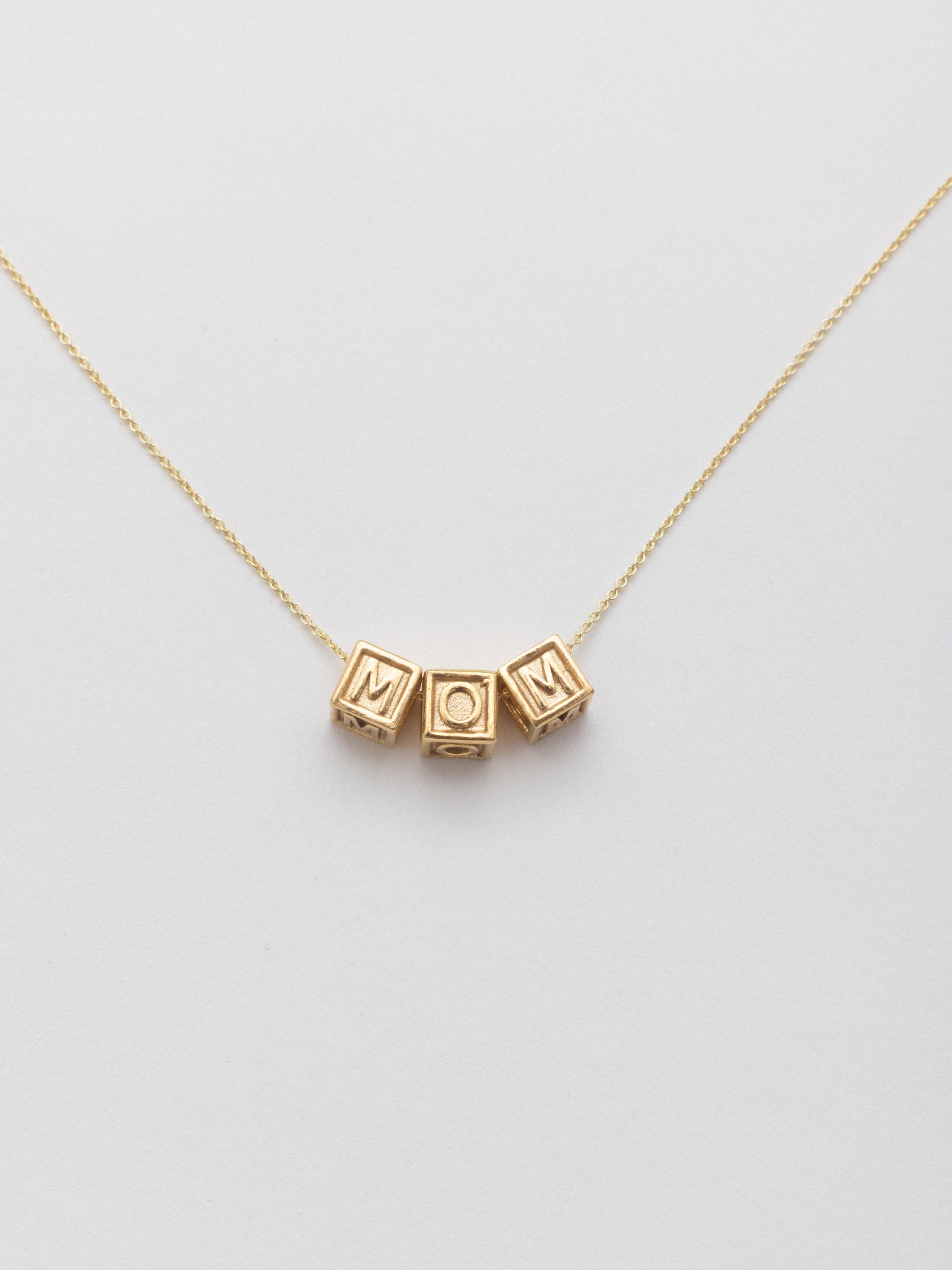 aida impact letter necklace gold